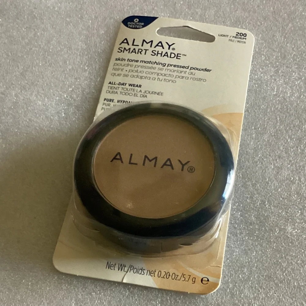 Almay Smart Shade skin tone matching pressed powder 200 Light/Medium